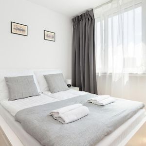 Doki Business Apartment Center Gdansk By Yoca